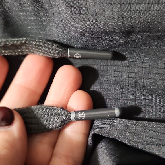 Lululemon joggers - Picture 2 of 6